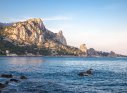 Крым, Симеиз, гора Кошка, скалы Дива и Крыло Лебедя, вид из Голубого залива